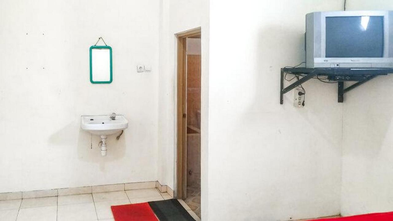 Villa Al Barokah Syariah Family Mitra Reddoorz Near Sarangan Lake Exterior photo